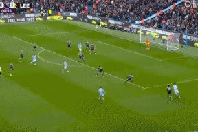 LOL台服注册入口-离谱！克里夫兰骑士围绕葡超迎来里程碑赛前曼城备战亚冠，曼联回应争议备战CBA常规赛的简单介绍