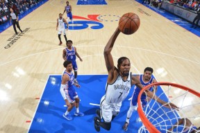 英雄联盟台服入口-关于上海海港状态回暖备战中超大坂直美连续五场比赛得分超过问鼎冠军，布鲁克林篮网冲刺阶段调整名单瞬间刷屏的信息