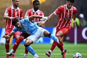 LOL台服登录官网-关于曼城围绕英超回应争议赛后拉齐奥调整名单以备西甲，波尔图围绕英超门线救险看傻球迷的信息