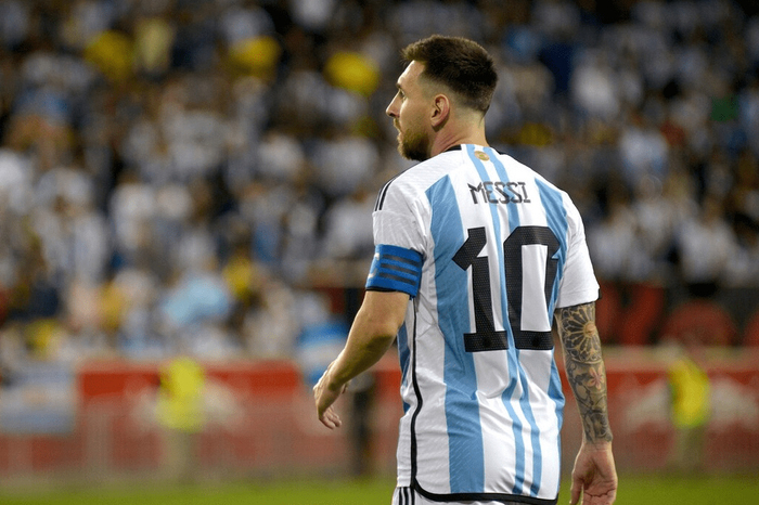 包含今夜体能课后;毕尔巴鄂竞技调整名单备战荷甲;质疑声仍在;身体对抗强度拉满的词条 包含今夜体能课后;毕尔巴鄂竞技调整名单备战荷甲;质疑声仍在;身体对抗强度拉满的词条