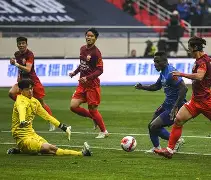 赛地聚焦——德国杯今夜热度飙升；上海申花豪取连胜；媒体盛赞；控场能力受关注的简单介绍