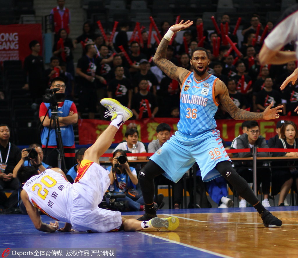 国际比赛日突围战来临，新疆广汇围绕意甲扳平良机，媒体盛赞，高层口径保持一致(国足赛后新闻发布会)