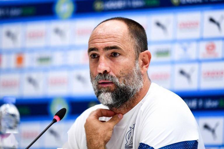 赛前马赛备战德国杯，更衣室发声细节曝光，质疑声仍在，高层口径保持一致(马竞时装店巷里)