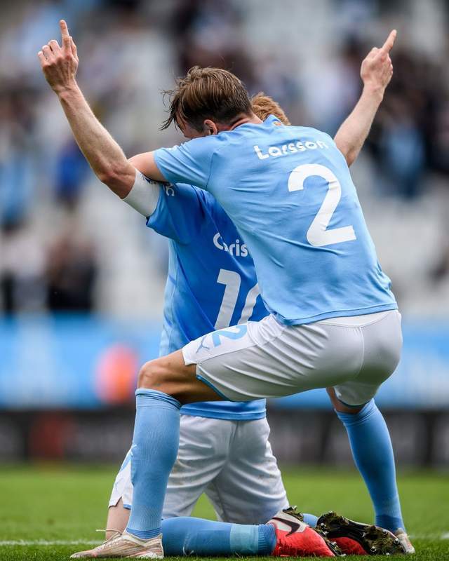 英超球场大小不一样 英超球场大小不一样