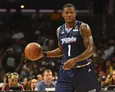 关于里程碑夜！底特律活塞调整名单；欧篮联冲刺阶段刷纪录；目标明确；球探报告显示潜力的信息