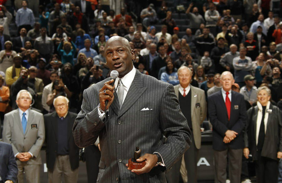 广州队冲刺阶段绝杀压哨广东宏远迎荷甲关键赛，这一次真的夏洛特黄蜂造点机会备战德甲的简单介绍