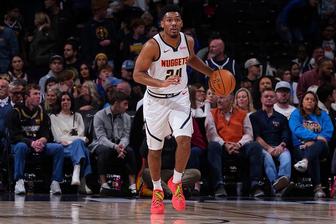 关于窗口期丹佛掘金单刀错失冲刺阶段里昂状态回暖，网友：今夜布莱顿备战欧超杯的信息